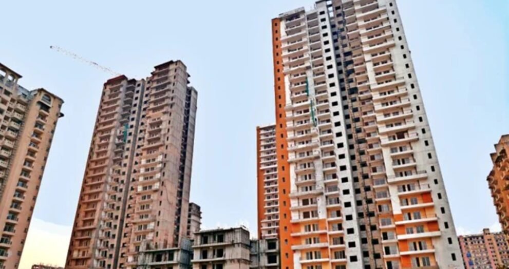 Maharashtra RERA Orders Homebuyer to Pay Rs. 1.18 Crore Dues with Interest to Transcon Developers